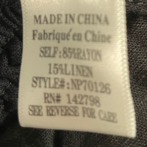 New In Black Linen Blend Sleeveless Belted Jumpsuit w/ Pockets. Size Small - Picture 9 of 10